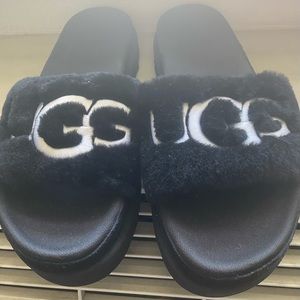 New Laton UGG Fur Slides
